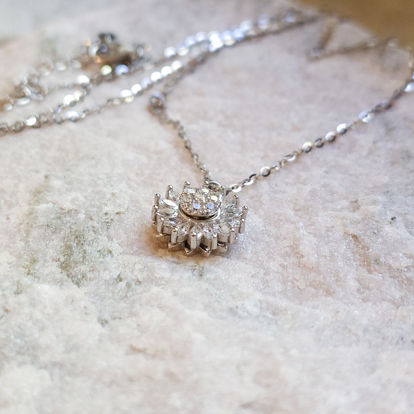 Collier Tournesol Élégance